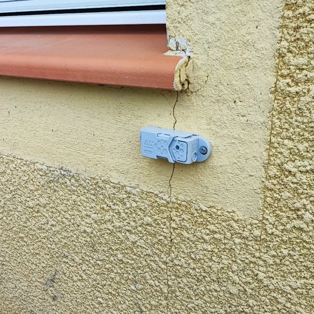 DELTAL+mini_fissurometre_fissure copie.webp